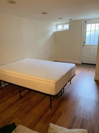 $1,800 / 1br - 350ft2 - Estudio con cocina americana, entrada independiente y lavandería (Cambridge)63655181697025121