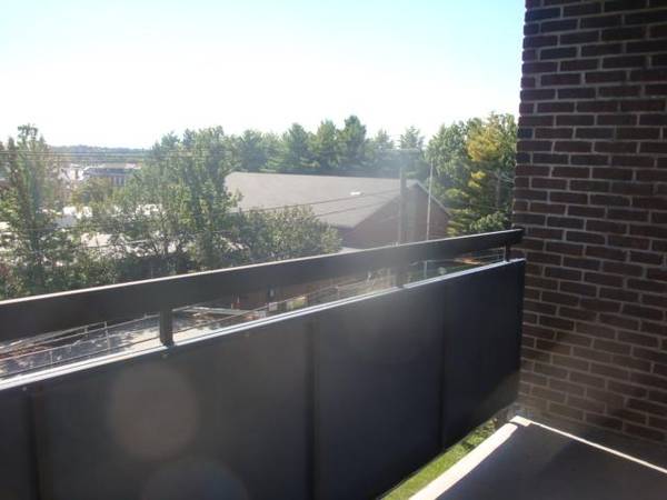 $1,850 ESTUDIO AV  11/15 O 12/1       1CPKG    La renta incluye calefacción EXCELENTES VISTAS (WATERTOWN)63828407121155124