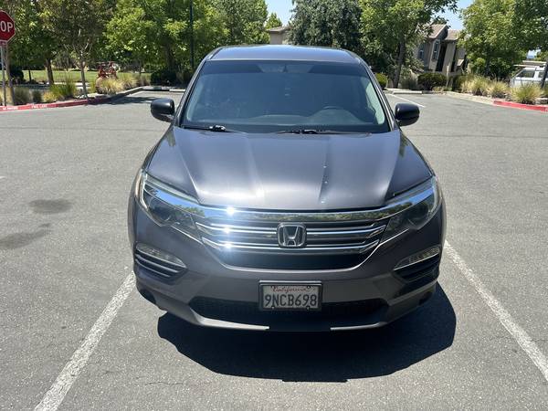 Honda Pilot 2018 - $16,500 (santa rosa)63617844052611122