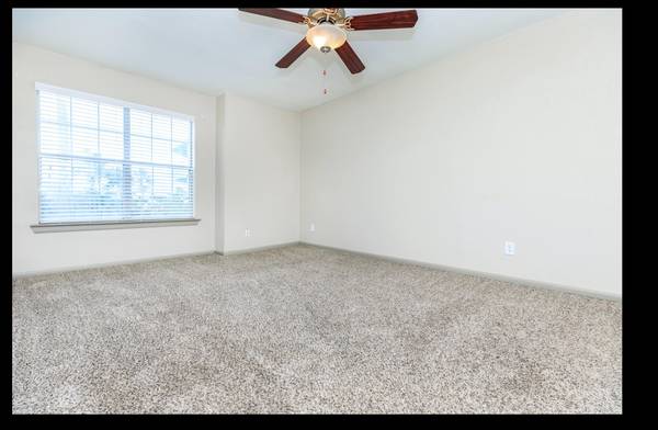 $1,674 / 2br - 1180ft2 - Gulf View and Canal View (Galveston, Texas)63812532404483122