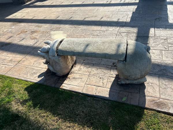 Concrete classic pig bench3 three heavy pieces/to Best offer 1