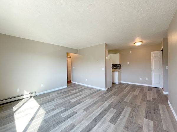 $835 / 2br - 620ft2 - 2bd 1ba, Minot ND, Great Location (505 Park Street, Minot, ND)63905514722690123