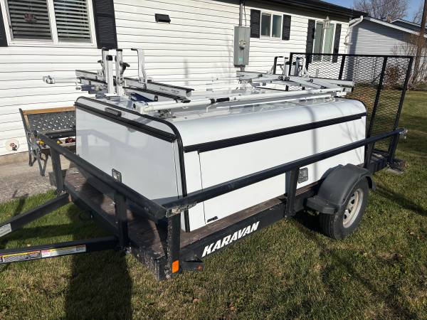 2023 ARE Utility Topper 1