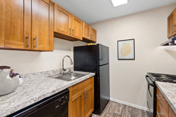 $1,708 / 1br - 680ft2 - Beautiful One-Bedroom in the Heart of it All! Tour Now! (Edmonds, Lynnwood, Shoreline, Ballinger)63786614119555120