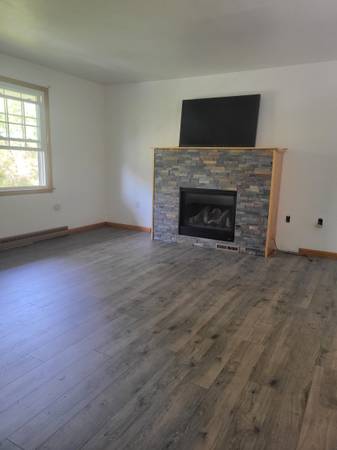 $1,725 / 3br - 2800ft2 - Tranquility- New, Fireplace, garage, 3-4 BR, Includes all +wifi &cable (Aliquippa, hopewell-airport)64013363549955122