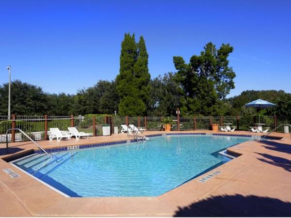 $1,455 / 2br - 1010ft2 - On-site Management, Clubhouse, Community Pool (1911 Brandon Crossing Cir, Brandon, FL)63976137519619120