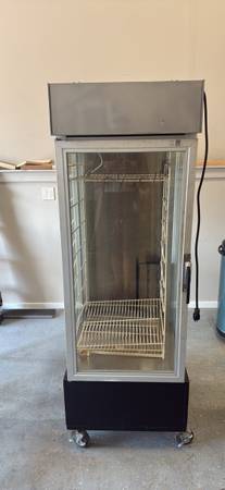 Stand up Glass door food warmer 1
