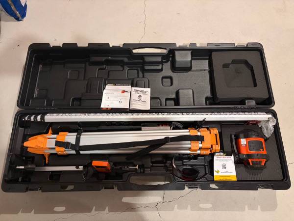Johnson Level & Tool 99-026K Self-Leveling Horizontal Rotary Laser Kit 1