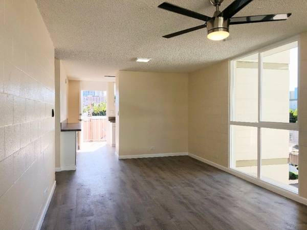 $2,652 / 2br - 778ft2 - Conveniently located to schools, highway, and shopping (Punahou and Young)63939528748291121