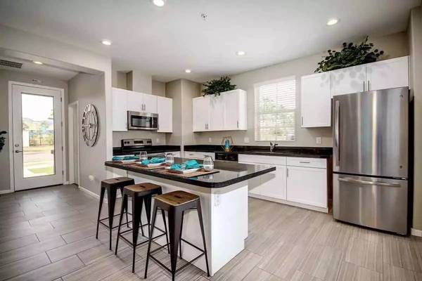 $2,683 / 3br - 1584ft2 - Ready to view now! Visit our community today! (Mesa - Eastmark Great Park)64024998043138123