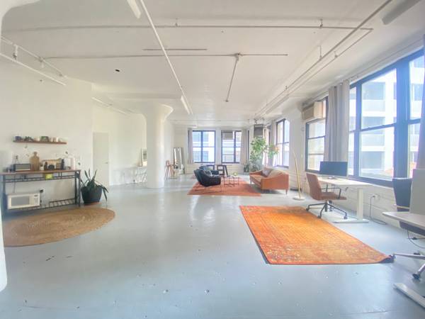 $3,150 / 1276ft2 - GORGEOUS COMMERCIAL LOFT . CORNER UNIT. PRIVATE BATHROOM +SLOP SINK (Clinton Hill)63816576126211121