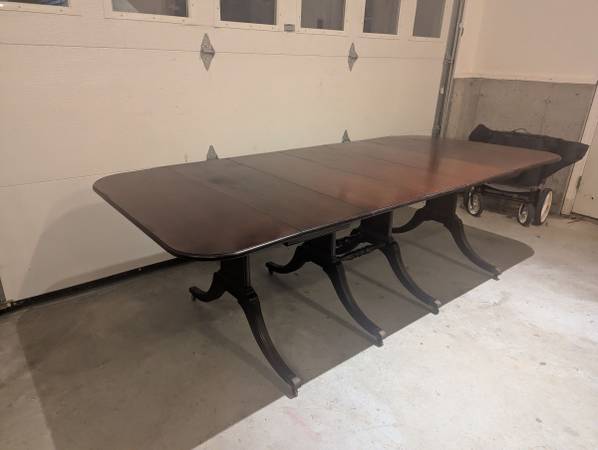 Antique Brandt "The Warfield" Missing Drop  Leaf Dining Table with 3 leaves - $620 (Hillsborough)63470912978307121