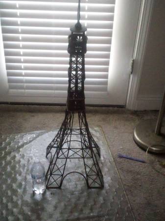 Eiffel Tower 1