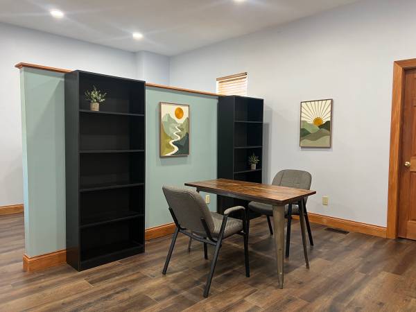 $1,950 / 1000ft2 - Office Space for rent in Old Town Greenwood (Greenwood)63989076981763123