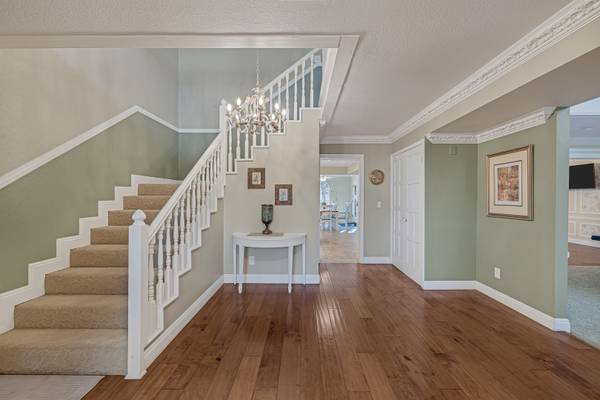 999.000 $ / 6 hab - 4260 pies² - Fantástica mansión inglesa estilo Tudor de 6 dormitorios en una propiedad de media acre con PISCINA (Este - Flamingo)63348335102979122