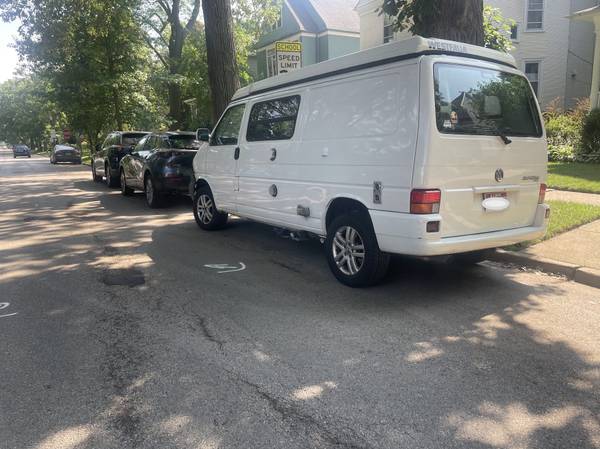 Volkswagen Eurovan Full Camper - $14,500 (evanston)63618795339907123