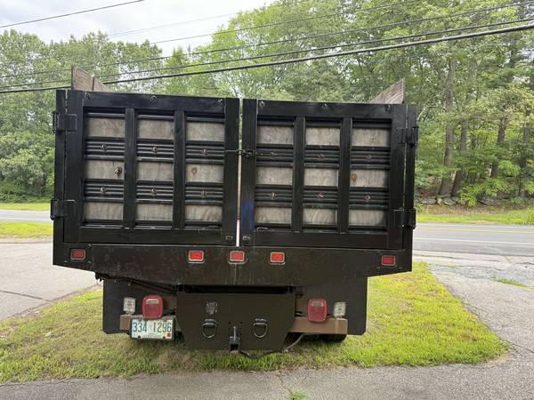 2012 Chevrolet Silverado 3500 HD - Plow/Sander ready, Rack Dump Truck - $22,25063472247853443123