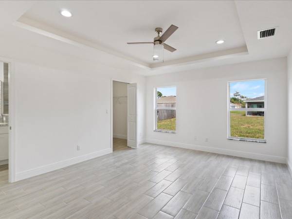 $379,900 / 4br - 2557ft2 - New Construction! Beautiful 4 Bedrooms, 3 Bathrooms, and Den (Palm Bay)63823721999875123