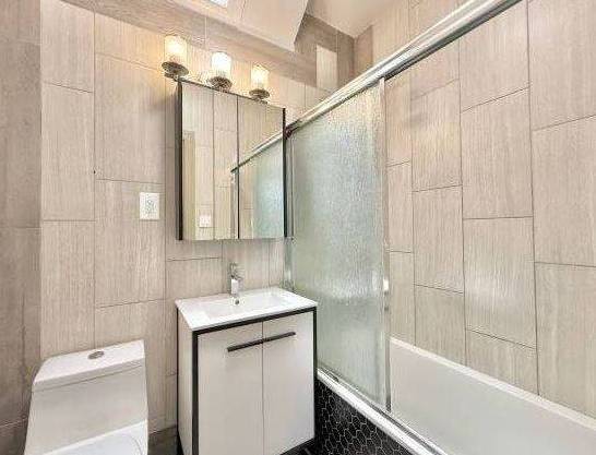 $918 / 1br - Functional 1BR Apartment With Plenty of Storage (portola valley)63933767468162123