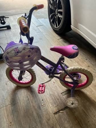 Toddler Girl Bike With 12in Assistance Training Wheels And Helmet 1