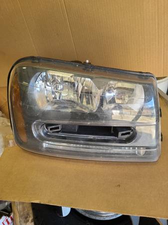 RH 06 TRAILBLAZER HEADLAMP 1
