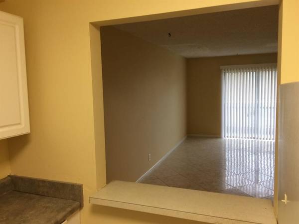$1,650 / 2br - Wonderful 2/1 for rent at Coral Springs (Coral Springs)64049282169731122
