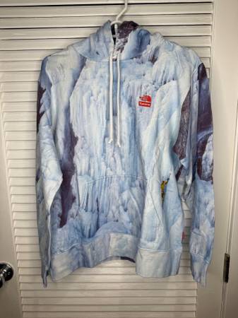 Supreme x The North Face Ice Climber Pullover - clothing