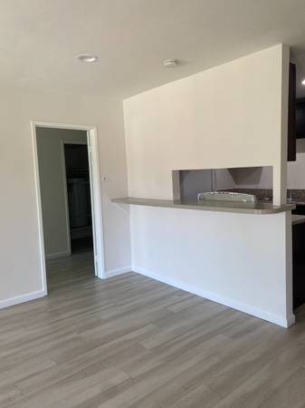 $1,800 / 1br - 728ft2 - SPACIOUS 1BEDROOM 1 BATH (El Cajon)63819180536449122