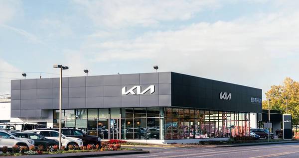 Lube Tech | 4 Day Work Week, Tools Provided | Beaverton Kia 1