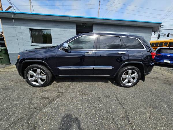 2011 Jeep Grand Cherokee Overland 1J4RR6GT0BC665413 - $11,999 (For the Top Pre-owned Selection in the s)63469764577923123