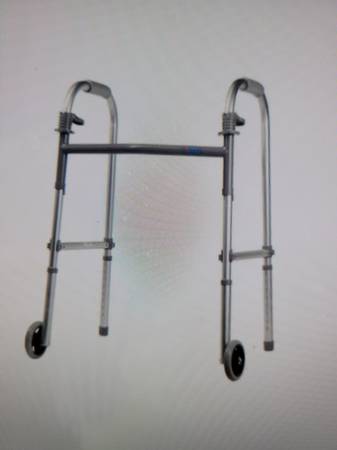 Walker with 5" wheels new 1