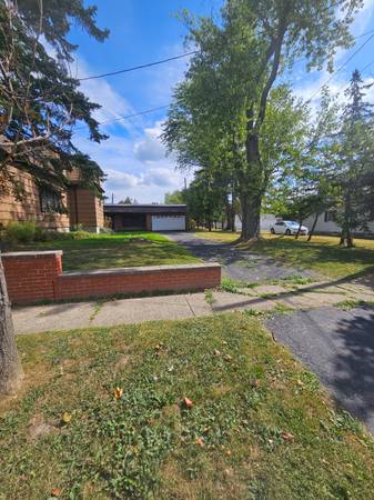 $325,000 / 4br - Home for sale with income property (Lancaster)63925201937282122