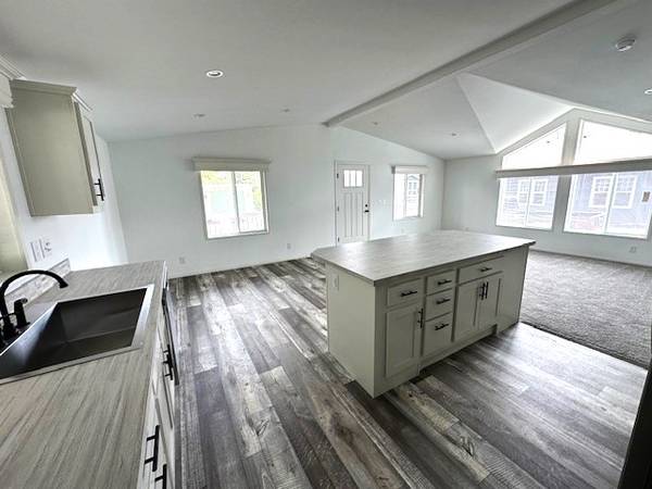 $189,000 / 2br - 1344ft2 - ¡PRECIO REDUCIDO! Sundial MHP Sp. #1G (Salem)64152176148738124