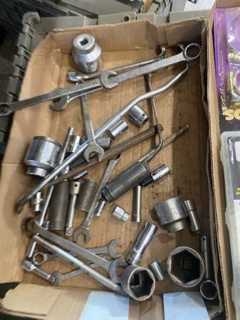 BOX LOT MAC TOOLS 1