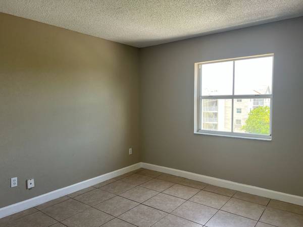 $2,250 / 2br - ***BEAUTIFUL RENTAL APT 2/2 (Cutler Bay)64051003211522124