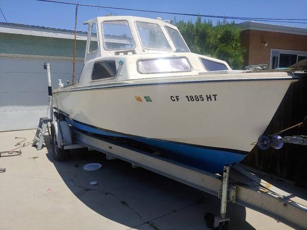 19’ Fishing boat / Nissan 115hp -  Long Beach) 1