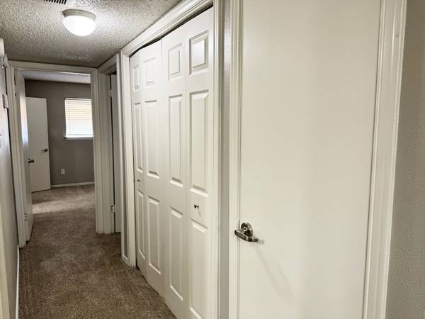 $1,500 / 2br - 1059ft2 - 2Hab 2Baú MUDARSE HOY MISMO! (Hurst)63796326855937123