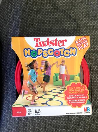 New Twister Hopscotch game 1
