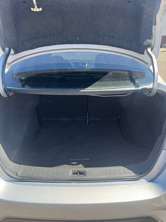 Nissan Sentra 2018 - $5.350 (Tacoma)63623335080195124