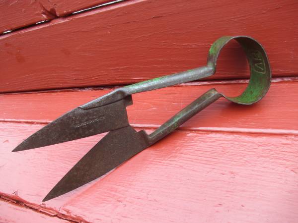 Village Blacksmith Sheep Shears 1