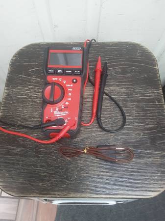 Milwaukee Digital Multimeter 195222-1 1