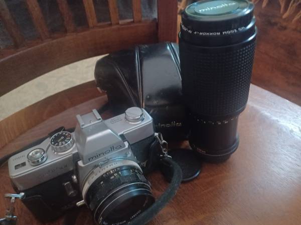 Minolta SRT 101/Zoom/Lens/Case 1