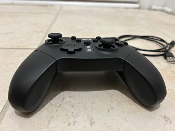 Controlador inalámbrico para Nintendo Switch - $15 (Chantilly, VA)63470112383105122