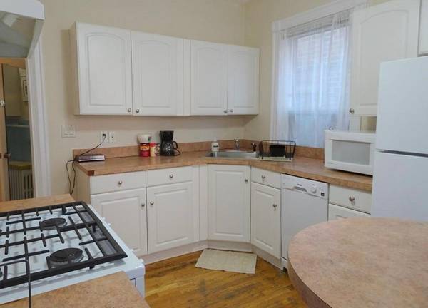 $2,400 / 1br - Brookline 1 Bed/1 Bath Apartment | Harvard St64213549474050123