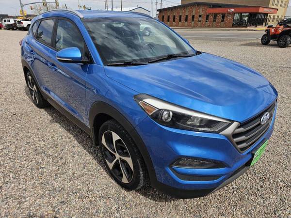 2016 Hyundai Tucson Sport AWD - $10,995 (Cheyenne)63442874697475123