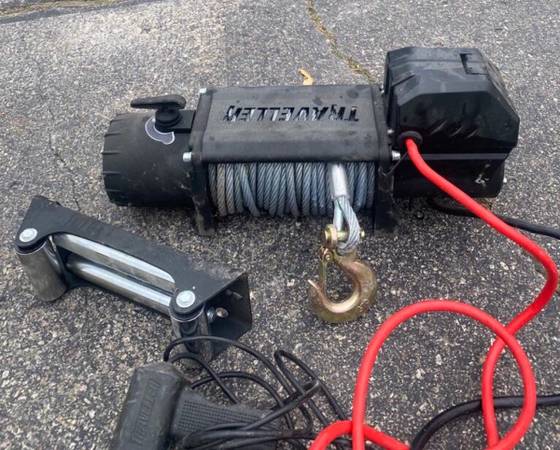 Traveller 12V Electric Truck Winch, 12,000 lb. Capacity, Steel Cable (STILL NEW) - $375 (New Haven)63470265074561122