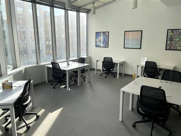 Need New Team Office in the New Year? Get 35% OFF This 7 Person Space! 1