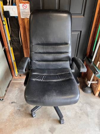 Vintage Office Chair 1