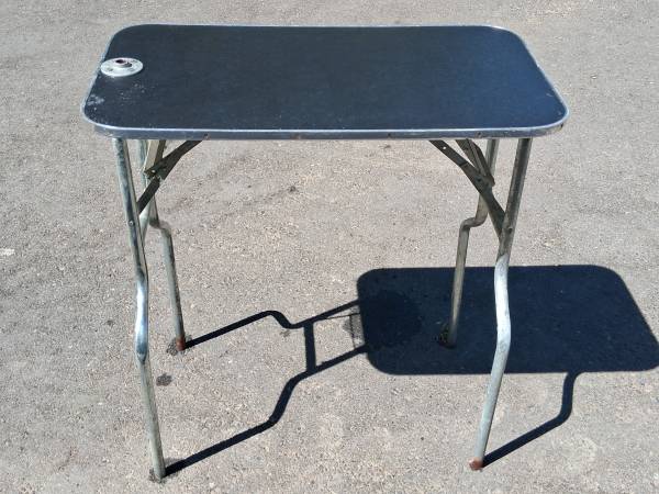 Dog Grooming Table 1