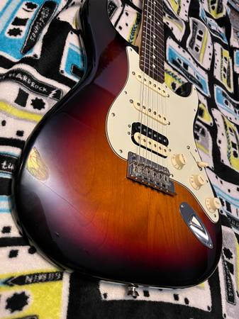 2018 Fender American Professional Strat - $1.100 (Atenas)63470456878339121